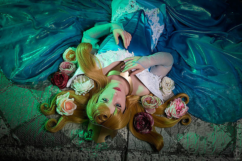 Russian Cosplay: Princess Aurora (Sleeping Beauty)