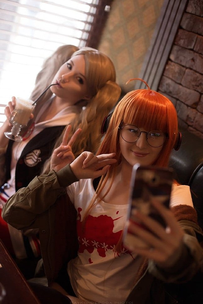 Russian Cosplay: Ann Takamaki & Futaba Sakura (Persona 5)