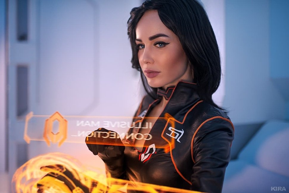 Russian Cosplay: Miranda Lawson (Mass Effect 2)