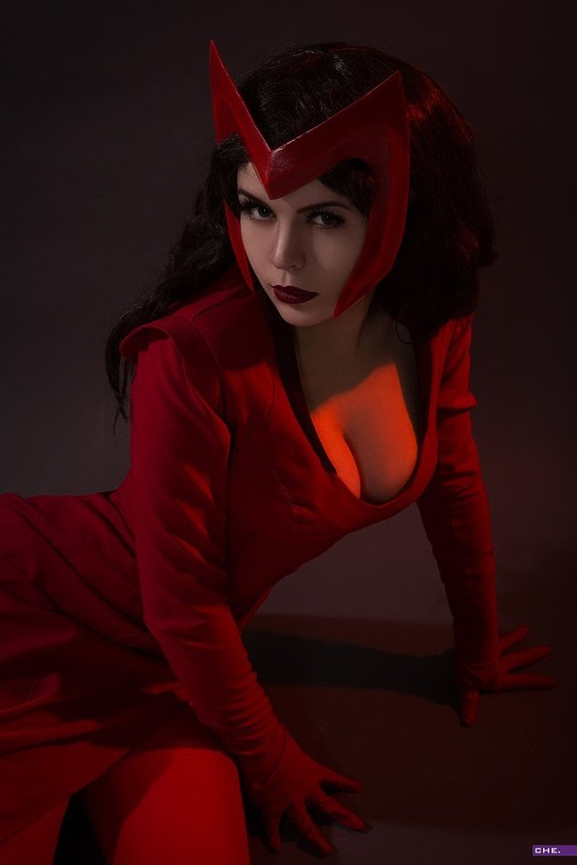 Russian Cosplay: Scarlet Witch (X-Men)
