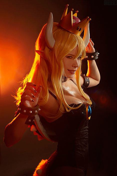 [Cosplay] Bowsette (Mario) by Leya Shion