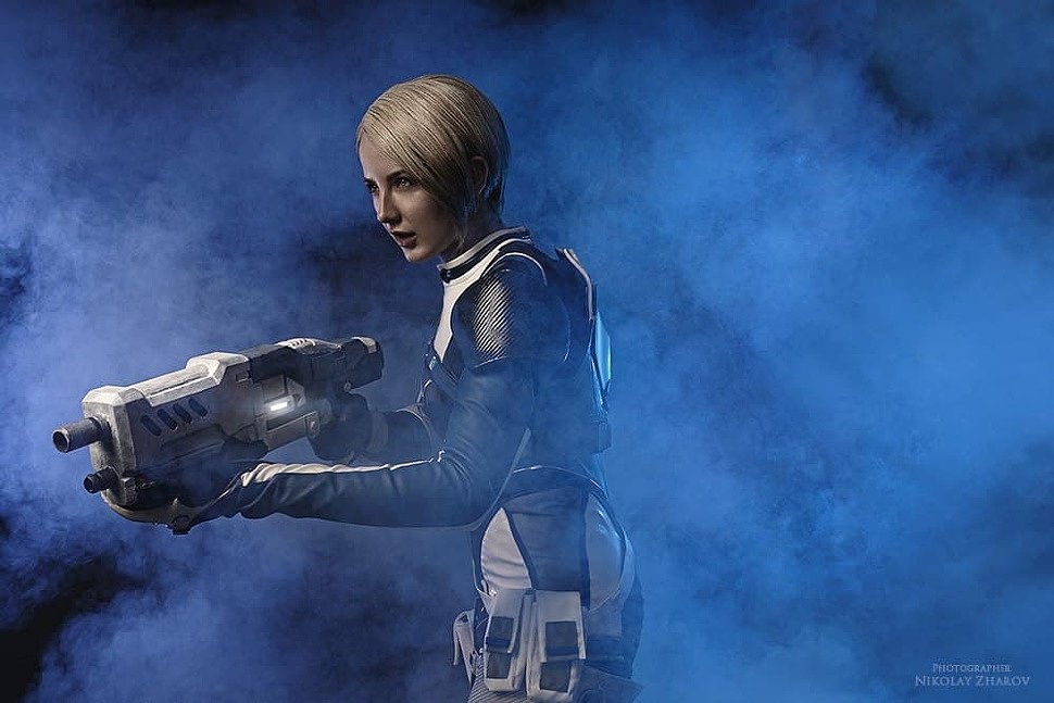 Russian Cosplay: Cora Harper (Mass Effect Andromeda)
