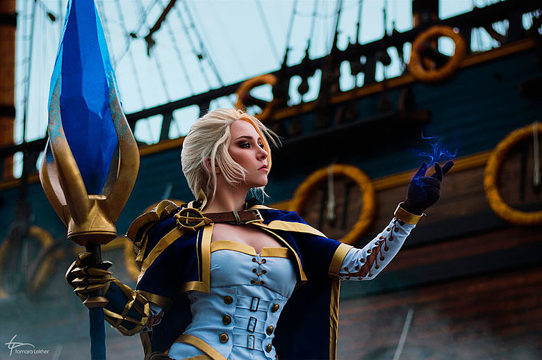 Russian Cosplay: Lord Admiral Jaina Proudmoore (World of Warcraft: Battle for Azeroth)