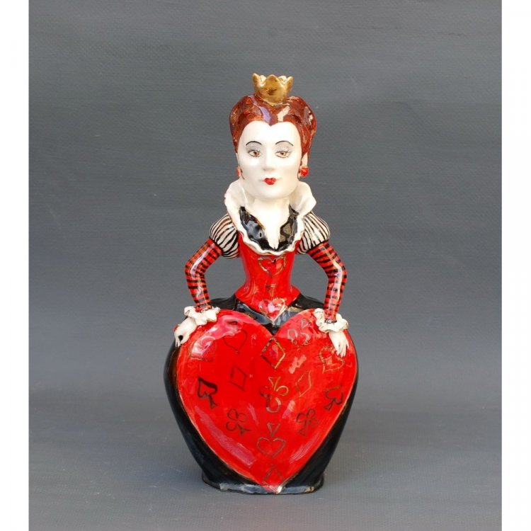 Фигурка Alice In Wonderland - Queen Of Hearts