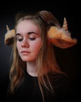Маска Horns with ears on the rim