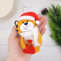 Мягкая игрушка Tiger With Christmas Sack