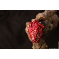 Подвеска Red Biomechanical Heart