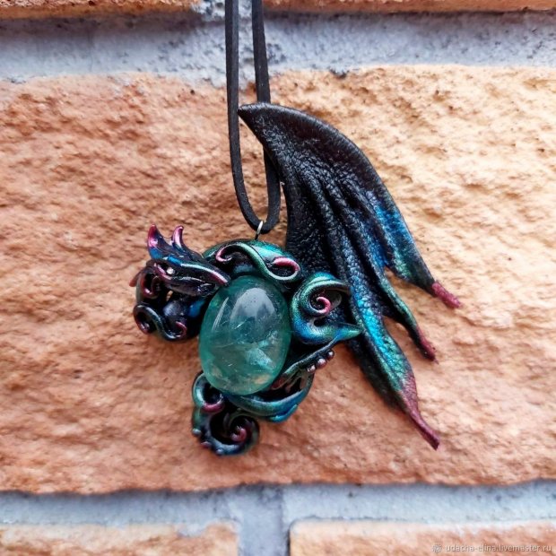 Подвеска Dragon Amulet Caliwein