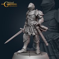 Фигурка Knight in a closed helmet with a sword (Unpainted)