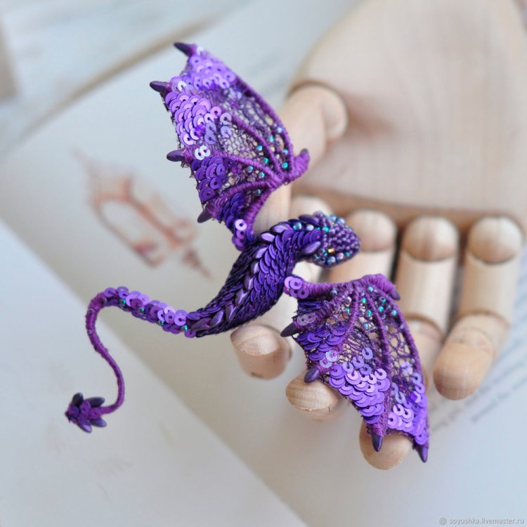 Брошь Purple Dragon