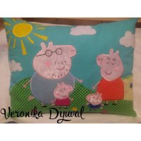 Подушка Peppa Pig - Family