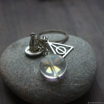 Брелок Harry Potter - Sorting Hat With Deathly Hallows