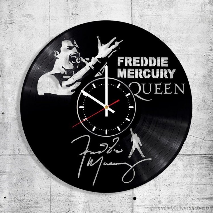 Часы настенные из винила Queen - Freddie Mercury [Handmade]