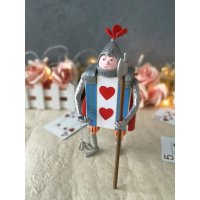 Фигурка Alice In Wonderland - Heart Playing Card
